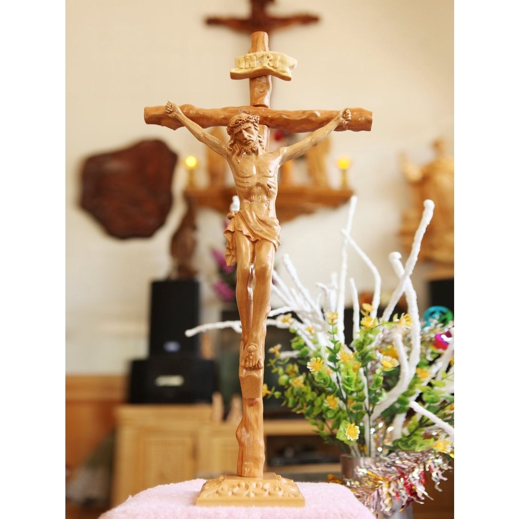 Wooden Crucifix – Jesus on the Cross Catholic Statue, Christian Religious Gift, Wooden Wall Cross and Home Altar Decor